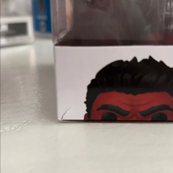Funko POP! Marvel Red Hulk #1370 Vinyl Figure - Picture 6 of 11